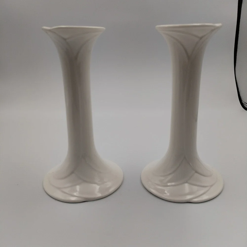 Vtg Royal Doulton Hotel Porcelain England White Candlestick Hloders 6. 5